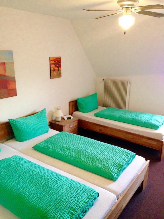 Hotel-Zahringerstube Neuenburg am Rhein Room photo